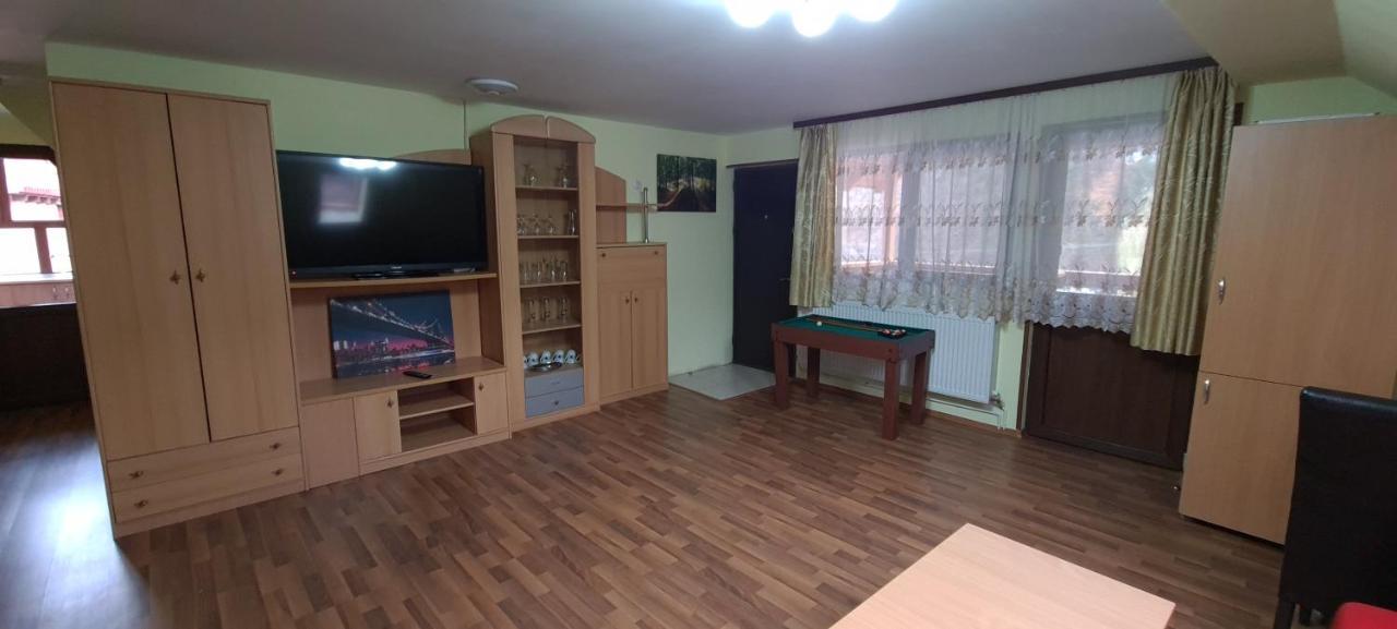 Pensiunea Aurora - Great Hostel Voineasa Εξωτερικό φωτογραφία